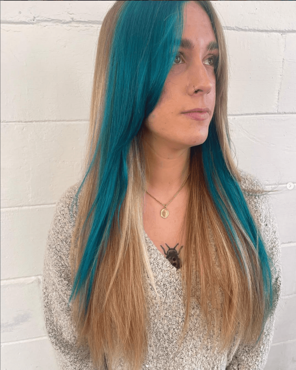 Bold split color with vivid teal on one side and warm blonde on the other